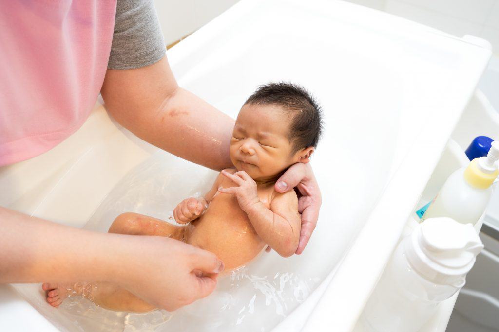 Bathing after bring baby home
